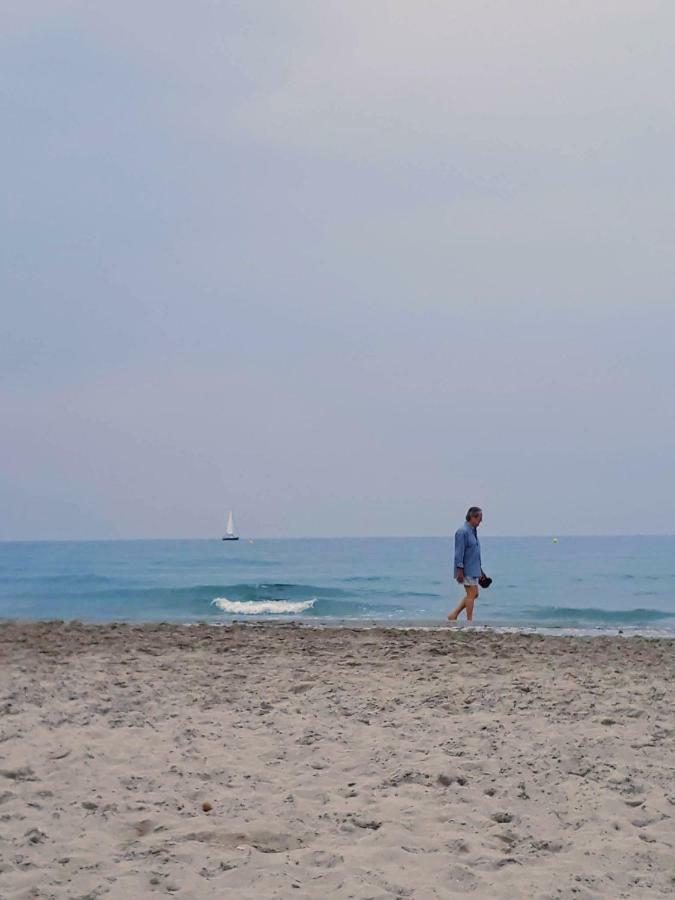 2 Bedroom'S Flat On The Beach, City Center, 1 Line Santa Pola Extérieur photo